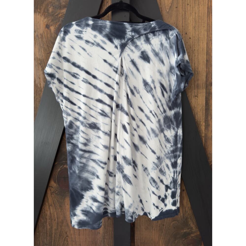 J Jill Fit Back Keyhole Tee Tie Dye L - Picture 2 of 8